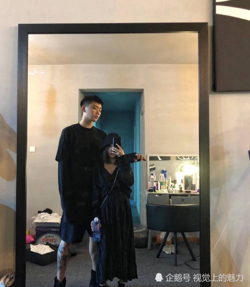 看到崔晋和瑜妹妹在一起后,网友的评论,你没内涵真看不出来啥意思!