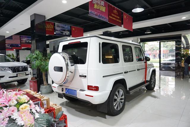最好小编这里再次预祝新一代奔驰大g500车主:提车大吉!