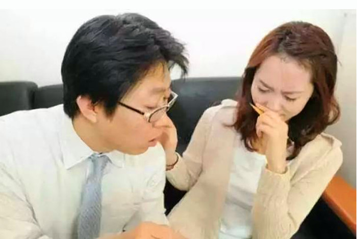起床后,口干,口苦,口臭,基本上是这三个原因导致的,要提高警惕