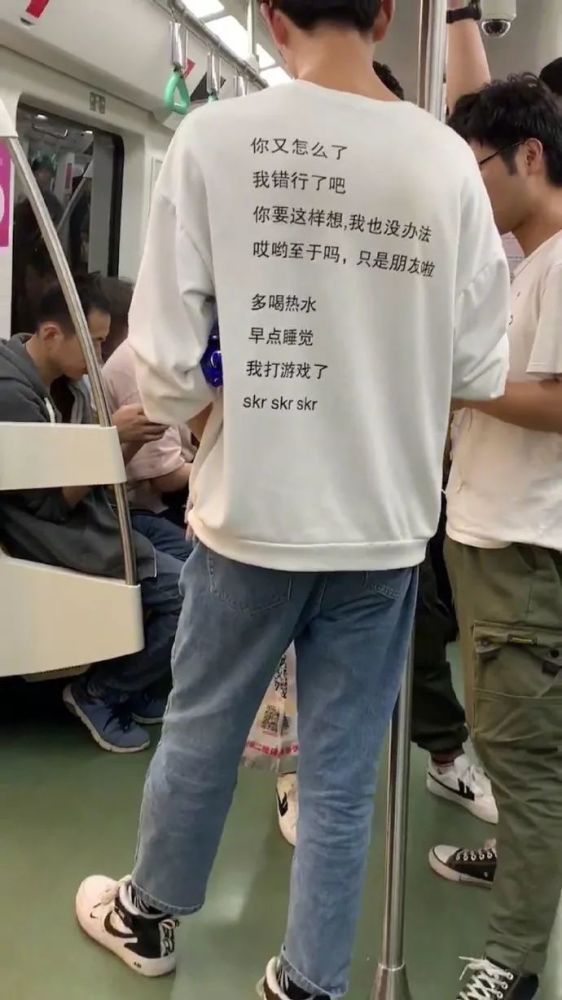 比女生整容更可怕的是…男生隆腹肌!哈哈哈哈