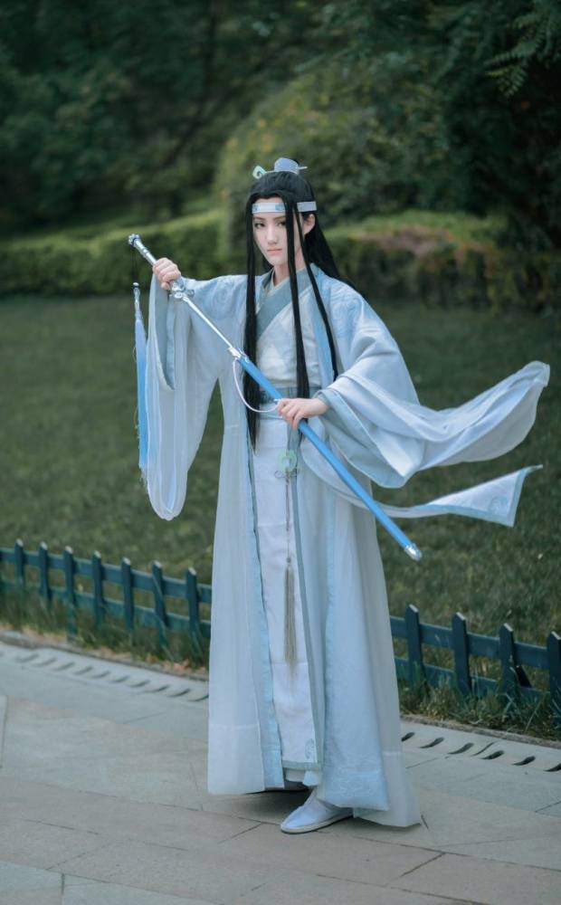 《魔道祖师》蓝忘机cos:对这个汪叽一见钟情,神还原超