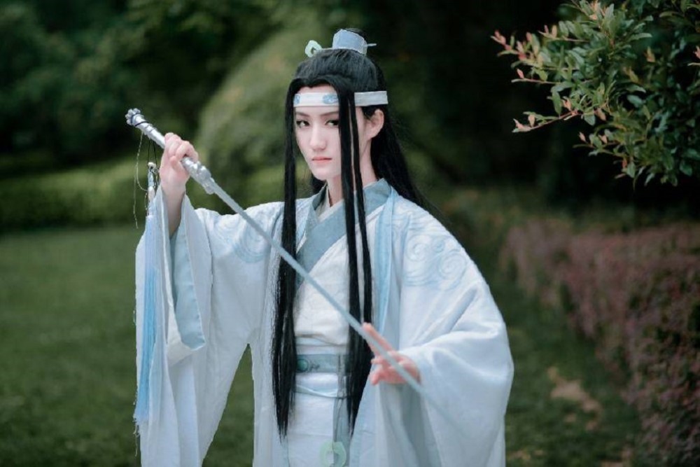 《魔道祖师》蓝忘机cos:对这个汪叽一见钟情,神还原超棒!