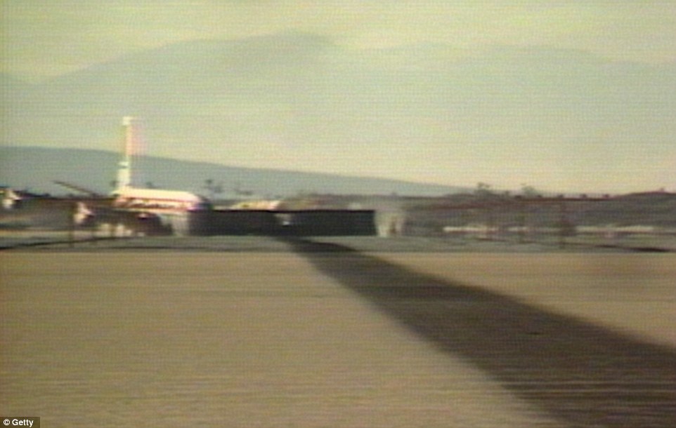 波音30年前的坠机实验曝光 飞机燃烧1小时(组图)