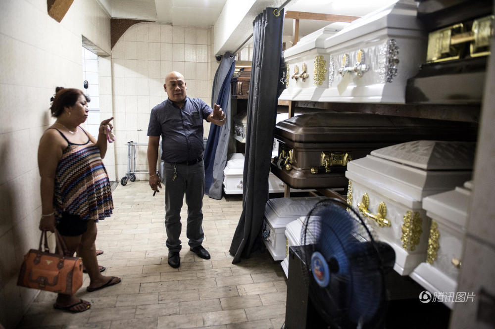 菲律宾铁腕扫毒 千人丧命 无主尸体埋垃圾下(慎)