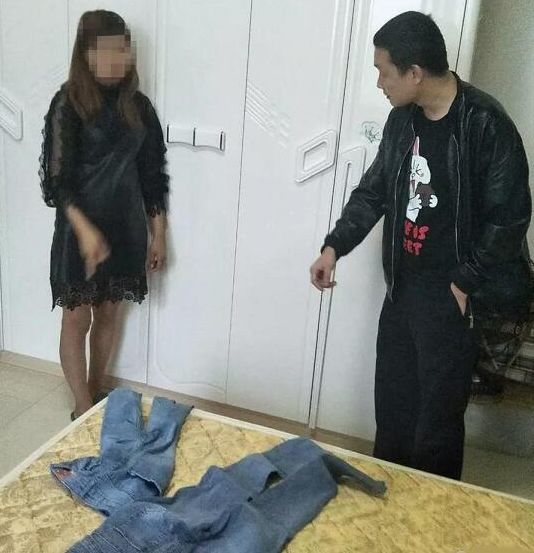 偷几件衣服能有多严重?两名女子多次进店偷衣服,没想到