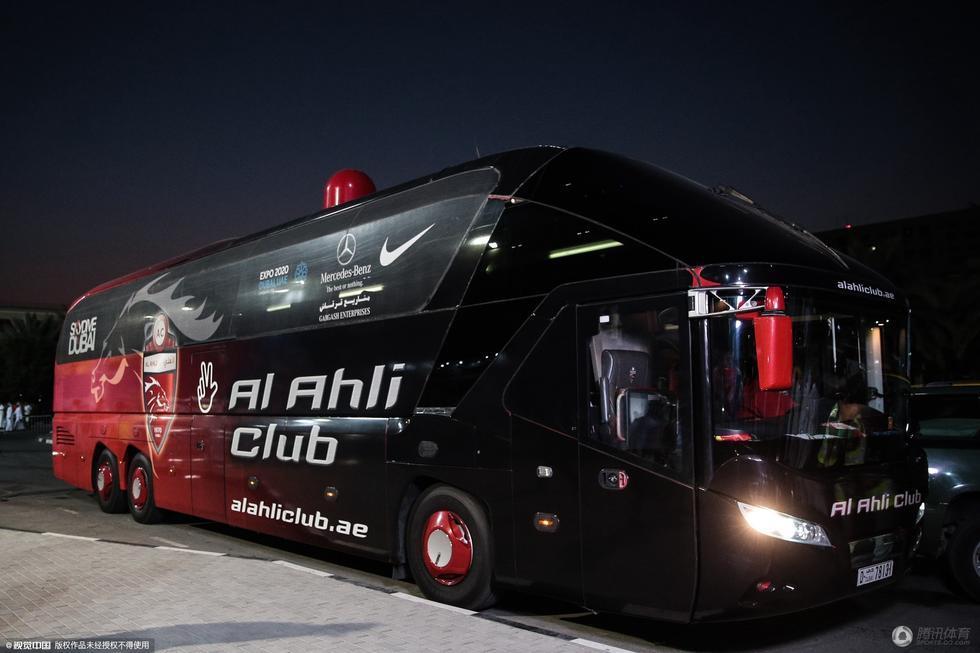 恒大阿赫利抵达球场 高拉特淡定