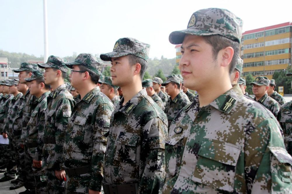 黄陵县召开2019年度民兵应急连点验大会