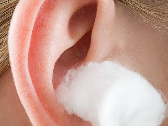 癌症早期症状不明显,但耳朵出现这种情况,可能癌已体内"做客"