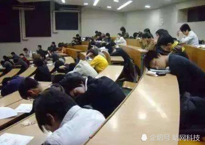 禁止本科生带手机进课堂,如果真的一刀切,还需要商榷