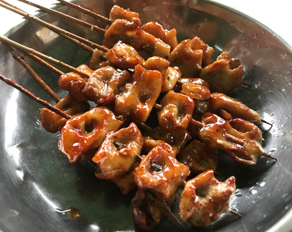 烧烤,大蒜,嘴巴,大肠,猪大肠