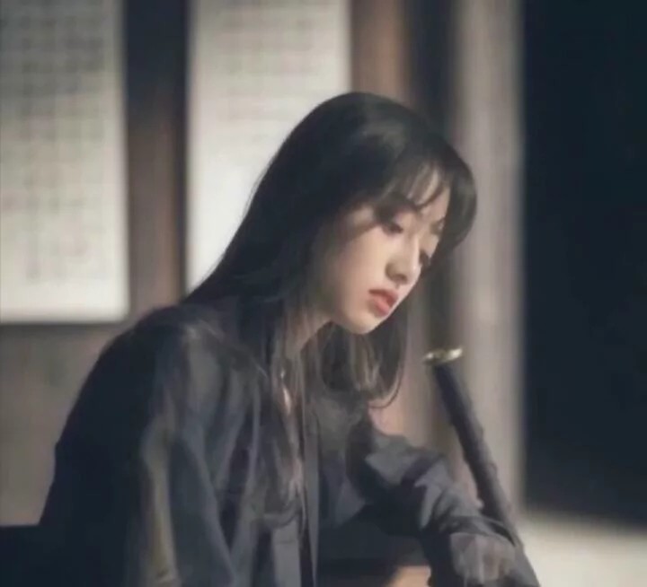 超火·零零后·微丧女头:像失望和委屈这种事情是不需要解释的!