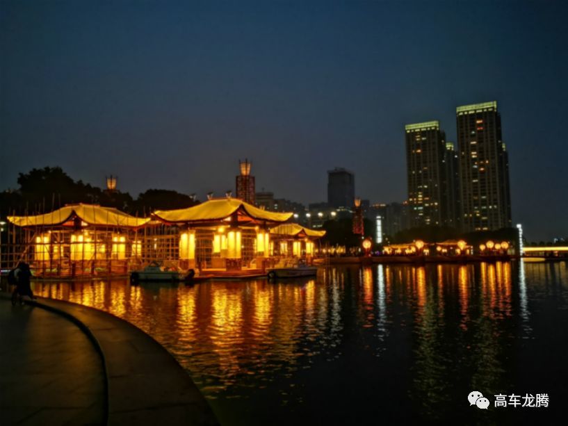 佛山千灯湖公园夜景