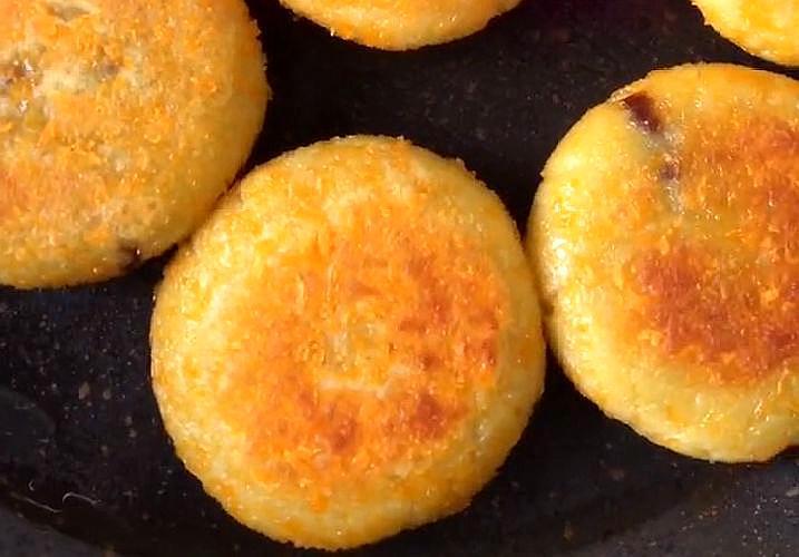 红薯饼,红薯煎饼,红薯煎饼的做法
