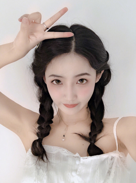 90后超爱的少女感编发,告别"土俗"困扰,谁扎谁好看!