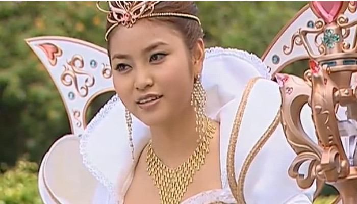 巴啦啦小魔仙:魔仙女王的名字曝光,得知全名后,网友瞬间沦陷了