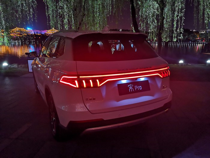 比亚迪宋pro抢先试驾体验,行驶质感不输30万内合资suv