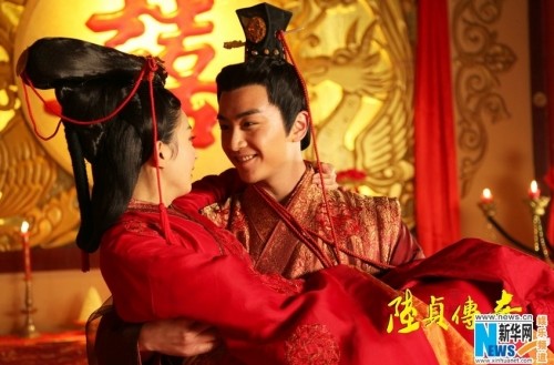 同样是公主抱,赵丽颖和范冰冰的区别竟然这么