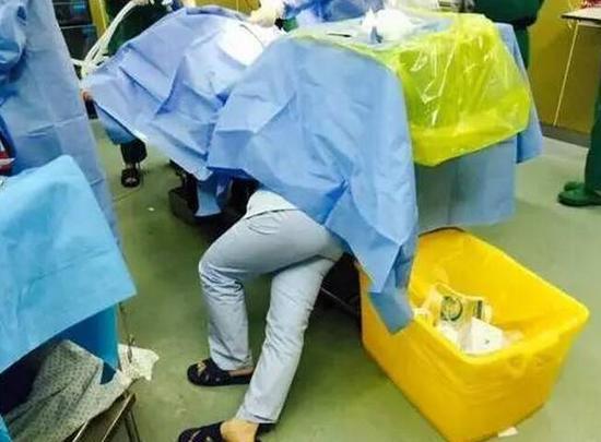 年轻护士值夜班时突发心肌炎 生命垂危