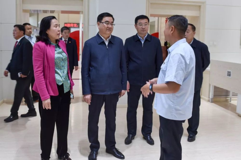 张占林实地调研东胜区扫黑除恶专项斗争工作