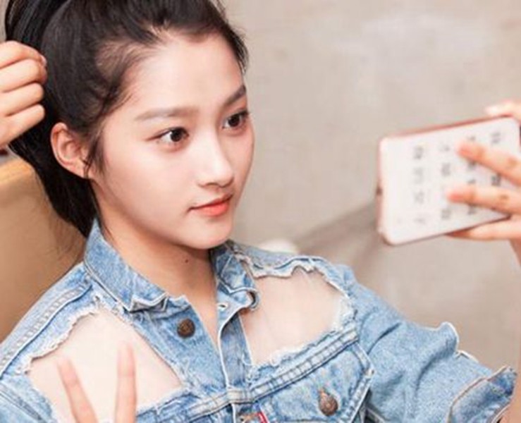 《好先生》关晓彤有5件衣服,图3非主流,图5才让张艺兴