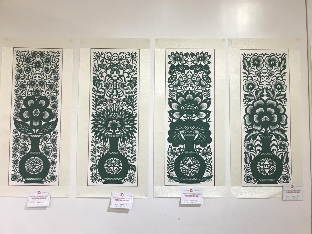 200幅民间剪纸精品作品首次亮相重庆市民可免费参观