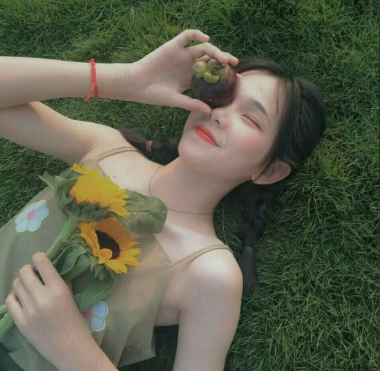 治愈系·阳光女孩·少女头像:无论是好是坏,都算是一场邂逅吧!