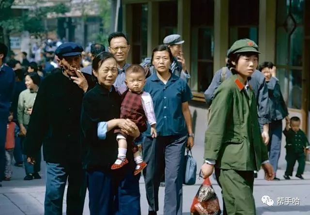 老照片:70年代普通百姓的真实生活,朴实而又真切