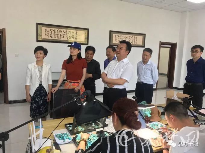 新华社湖北分社社长唐卫彬深入十堰调研 张维国会见唐卫彬一行