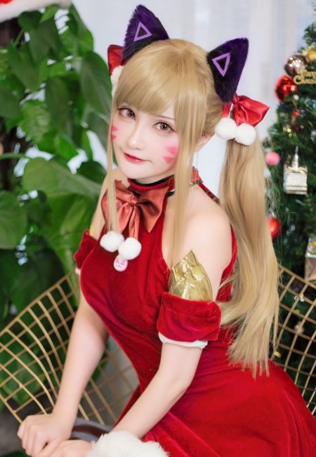 cosplay女神排行榜,cosplay紧身皮衣 双马尾金发小姐姐cosplay,呆萌猫耳,网友:女神