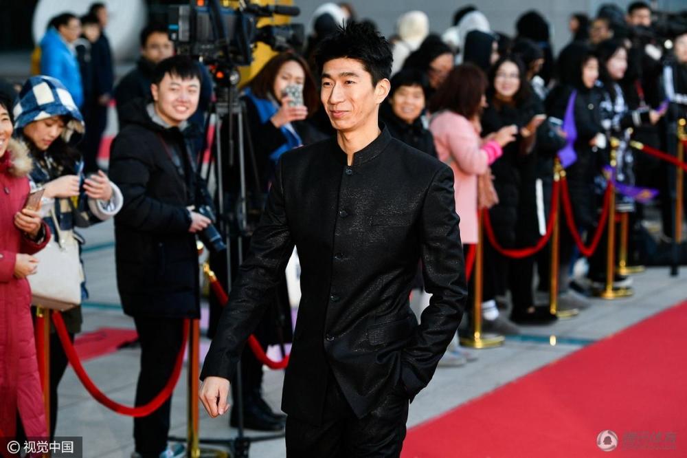 体坛群星齐聚中国劳伦斯盛典 王楠珠光宝气(组图)