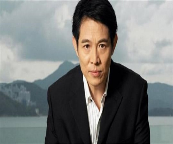 中国最有钱的5大男明星,李连杰垫底,赵本山第三