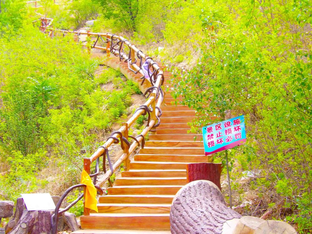 葫芦岛兴城三道沟大青山景色,游客一波一波来