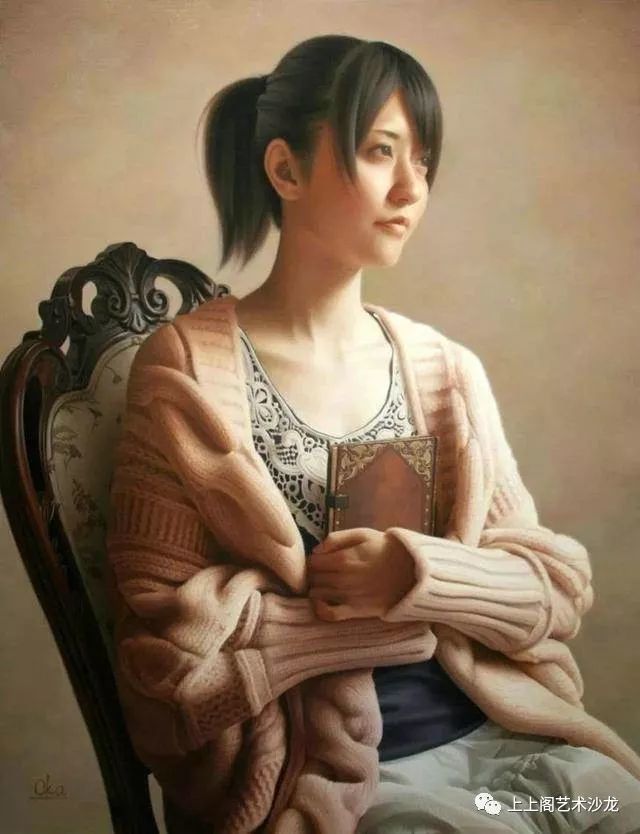 yasutomo oka画中的女性人物细腻精美,或温婉或简约或知性或高雅或