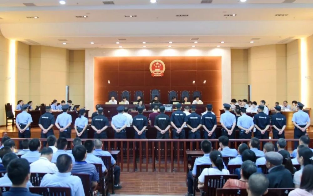 5月29日上午9时30分,武平法院在第一法庭依法公开开庭审理被告人刘某