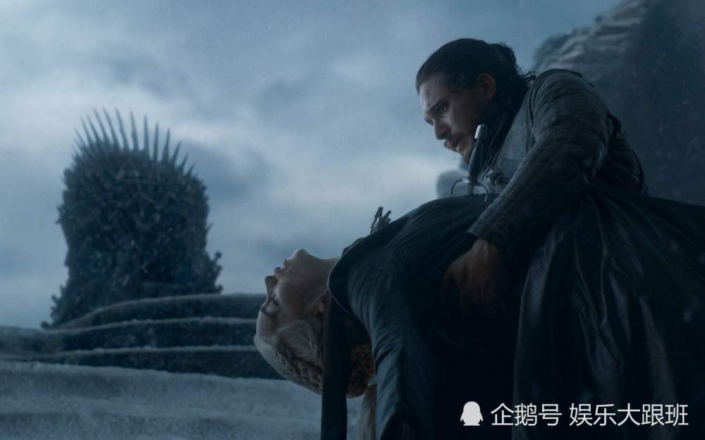 外国网友用图力证《权力的游戏》龙妈并未被刺死,龙妈