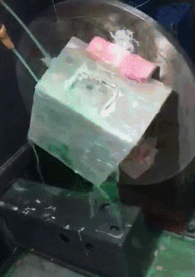 切割更光滑平整,切缝更达毫米级别,切高精密窄缝,适合切割贵重材料