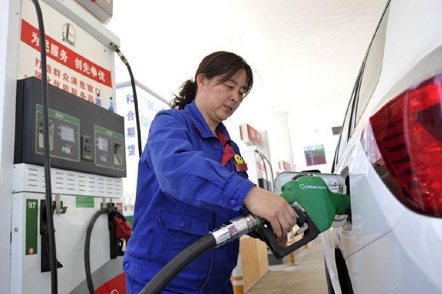 200元在中石化加28l,私营加油站40l,差距咋这么大?
