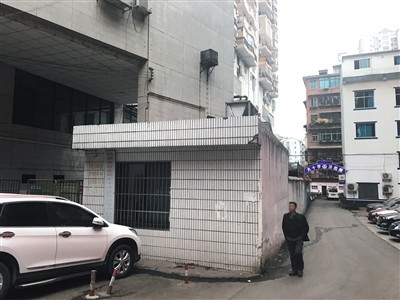 銀行行長(zhǎng)全家遭滅門(mén) 嫌犯18年后現(xiàn)身系一落馬官員