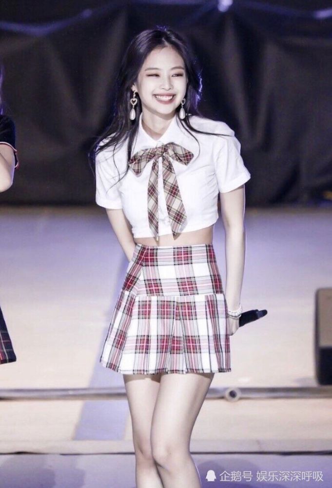 金智妮,jennie,孙胜完,wendy,粉墨