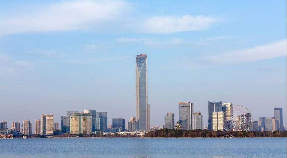 苏州gdp超过好多省会城市_江苏超越省会的地级市 GDP全国排第6名,常被拿来跟深圳作比较