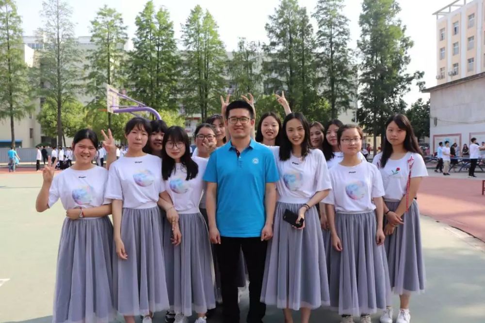 息县最美毕业照,你青春的模样真的很好看!