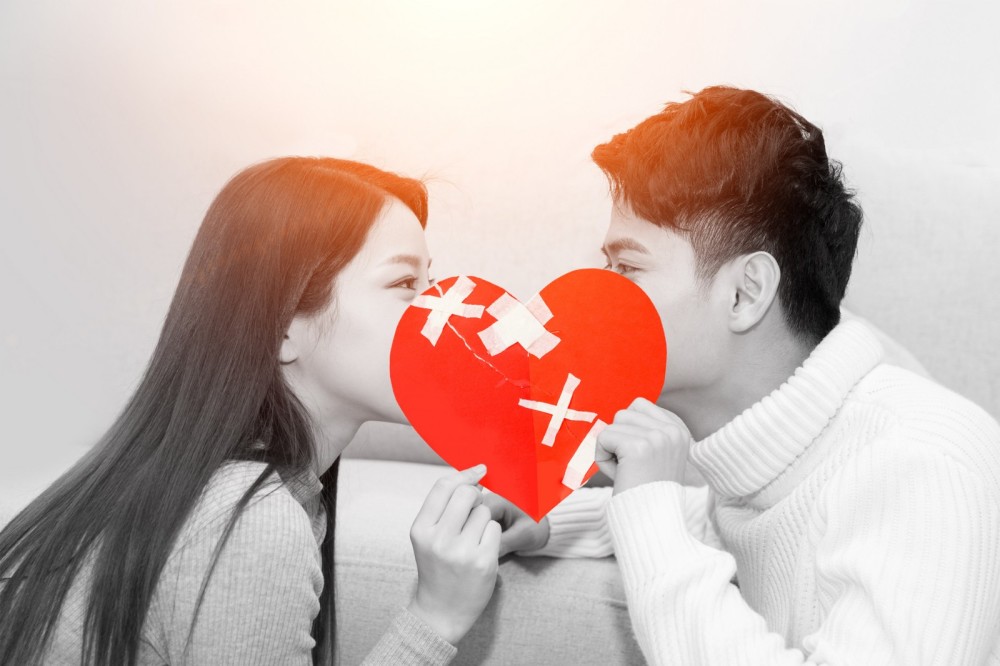 大白谈:"当夫妻之间只剩下沉默,冷战时,也不要轻易离婚"