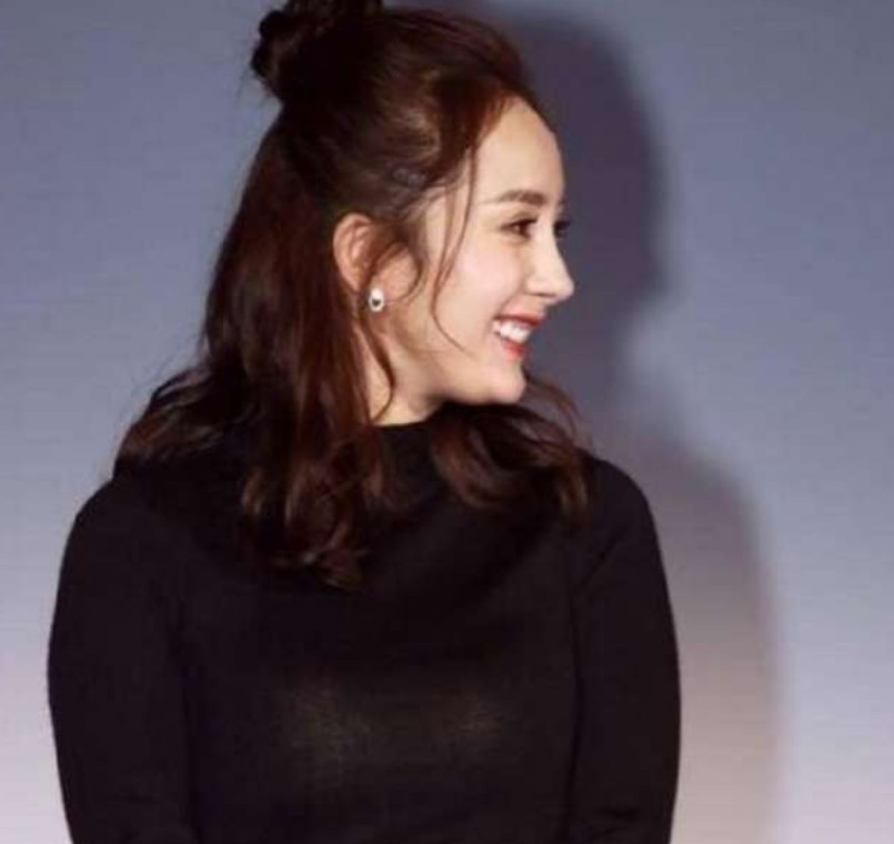 女明星明明都很瘦,为什么会有双下巴!吃肥还