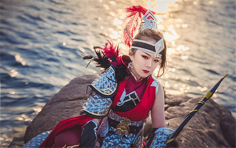 cosplay:剑网三——破虏军娘,帅气美艳的御姐!