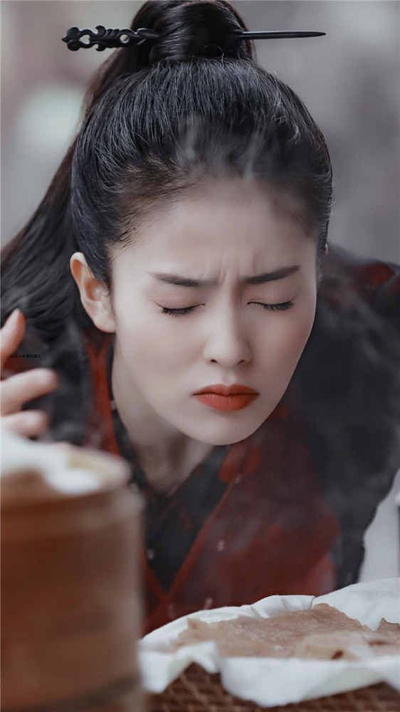 白鹿的古装照真是太美了,一颦一笑皆是万种风情!