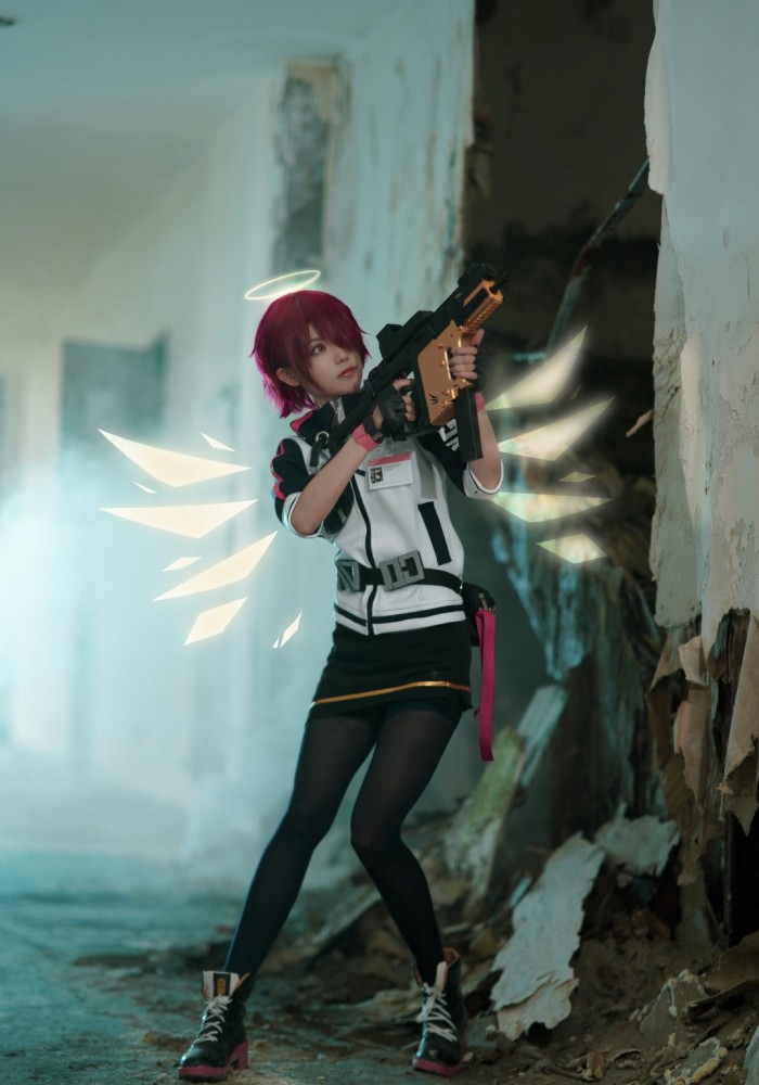 cosplay天使,cosplay角色推荐女 酷炫明日方舟能天使cos,网友:男孩子也喜欢红头发的妹妹!