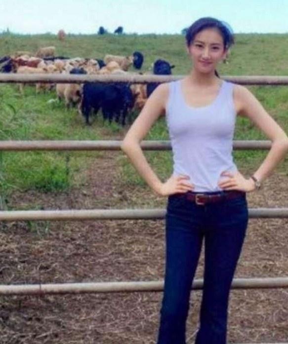 景甜老照片曝光,让人不禁感慨,网友:这颜值不服不行