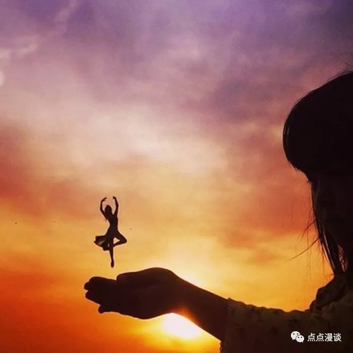 今年的生日愿望依然许得很世俗,而内心的我却惟愿:我的三十岁,不成年