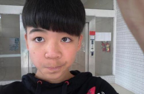 还记得《变形记》里的易虎臣吗?家里破产四处骗钱,最后一无所有