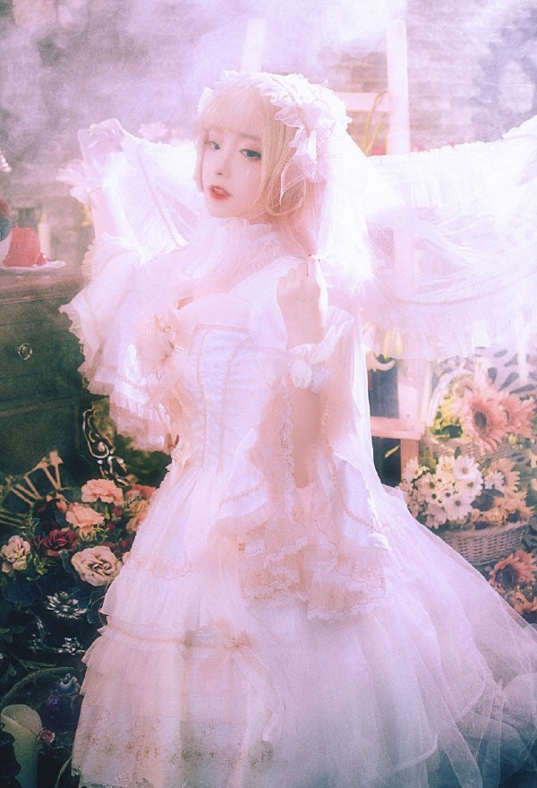 白丝lolita小姐姐,朦胧中仙女,网友:画质